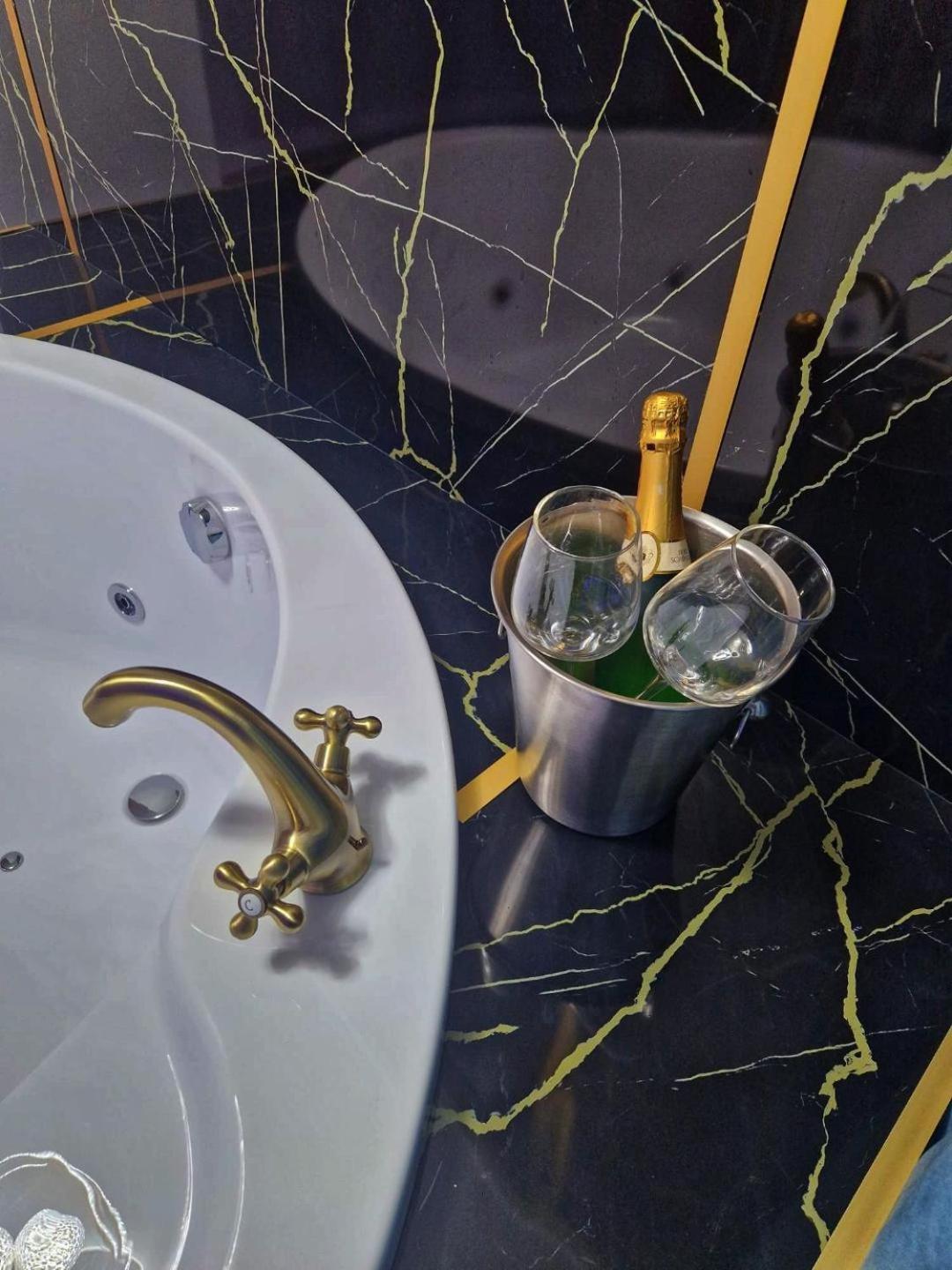 Apartment Afi Discret Jacuzzi Bukarest
